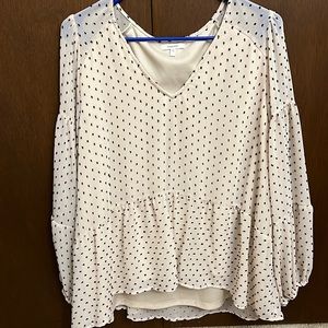 Maurice’s Tunic Style Cream with Black Top